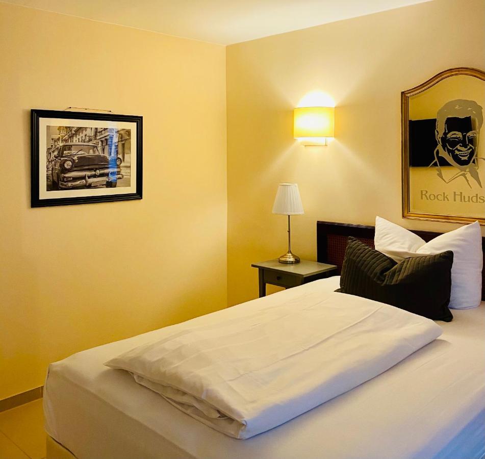Park Apart Hotel Gatower Str. เบอร์ลิน ภายนอก รูปภาพ
